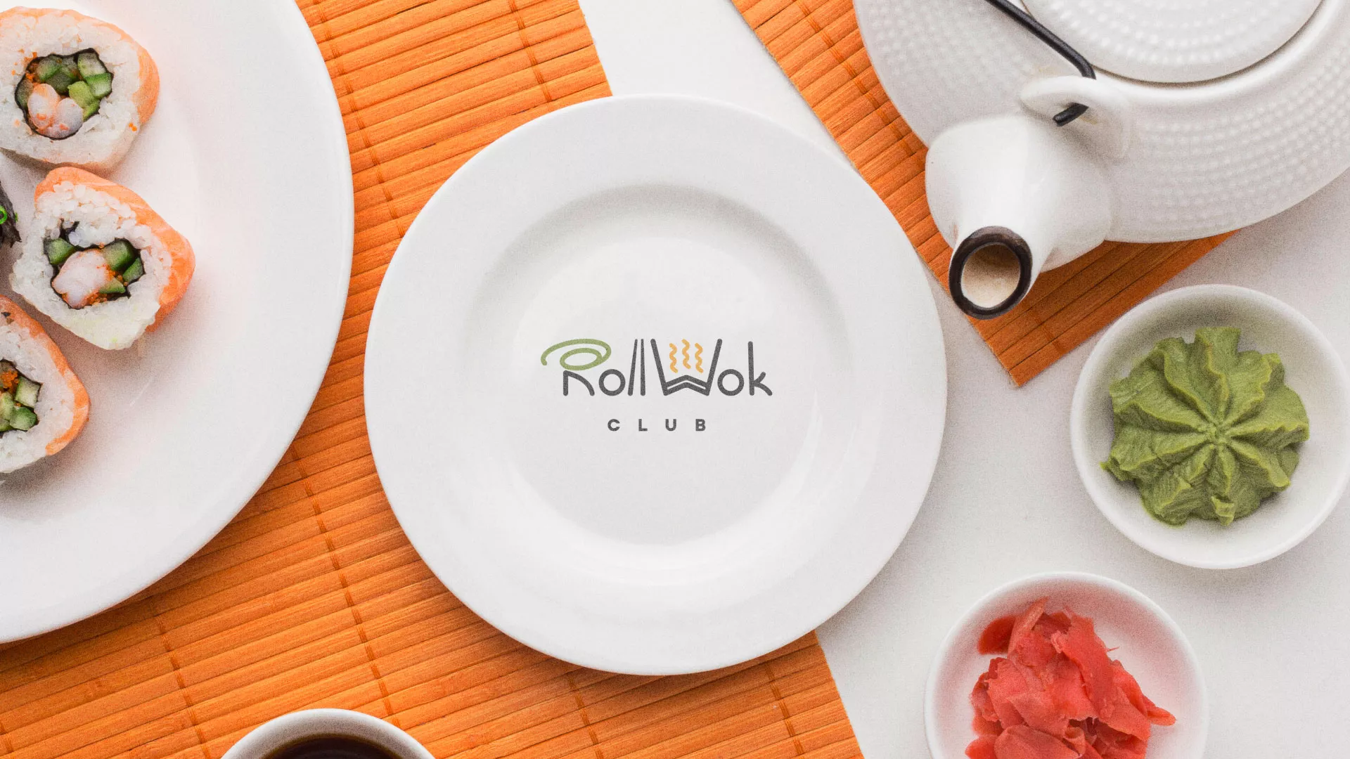 Разработка логотипа и фирменного стиля суши-бара «Roll Wok Club» в Каменск-Шахтинске
